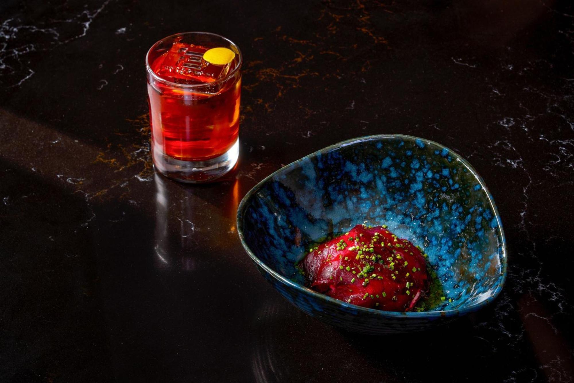 W Singapore - Sentosa Cove Kültér fotó A Negroni cocktail