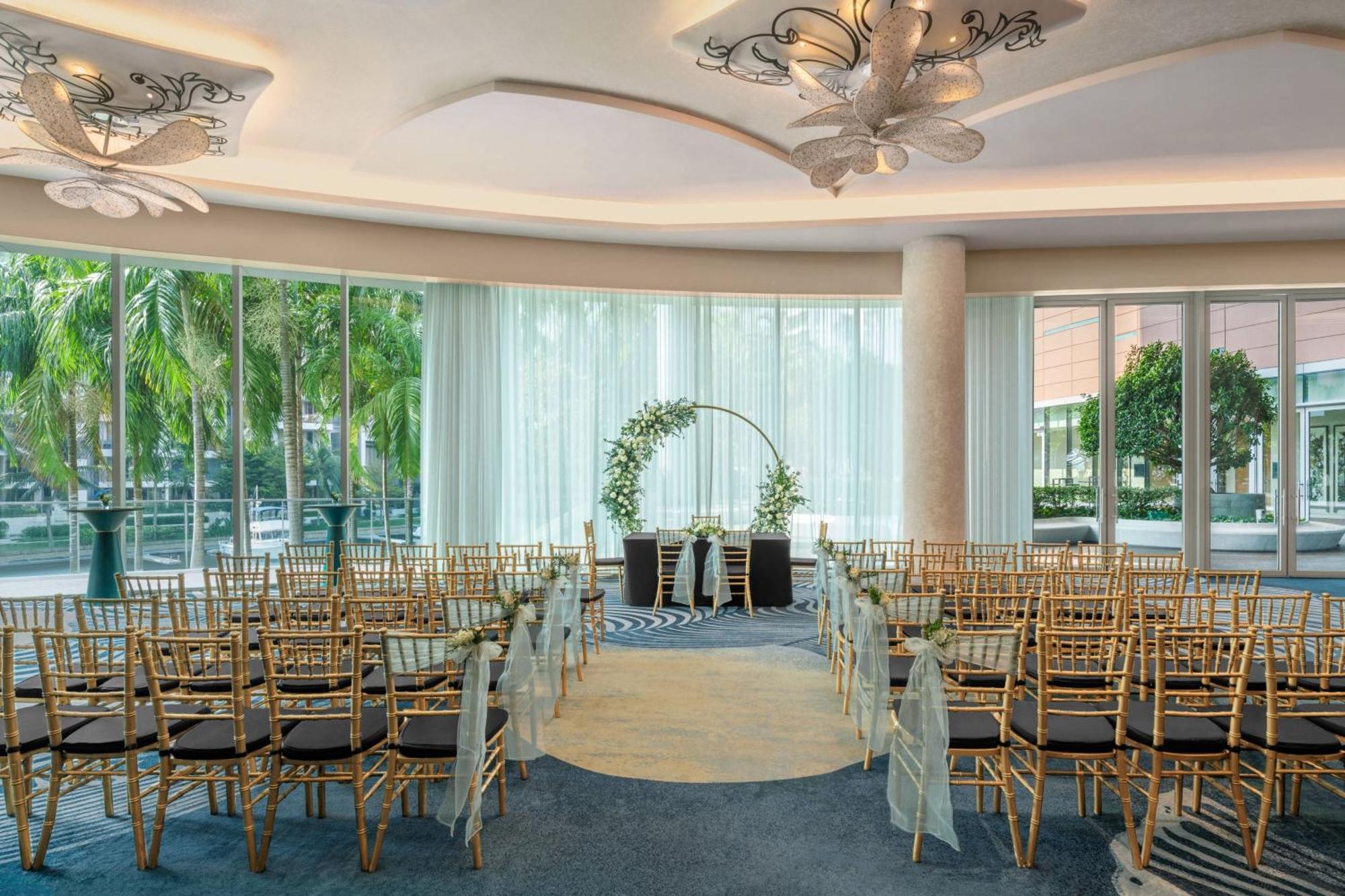 W Singapore - Sentosa Cove Kültér fotó The Wedding Chapel